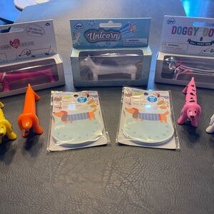 Colorful Dachshund Pen Set and sticky notes.